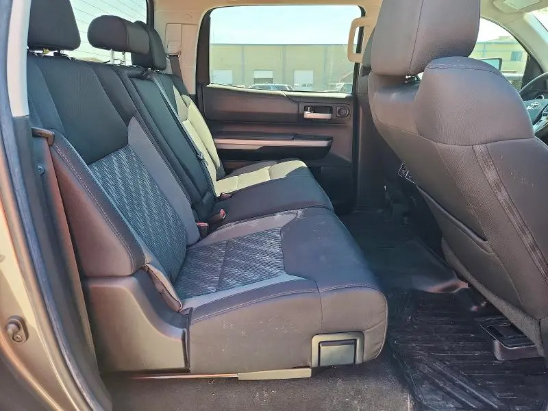 2021 TOYOTA TUNDRA SR5  