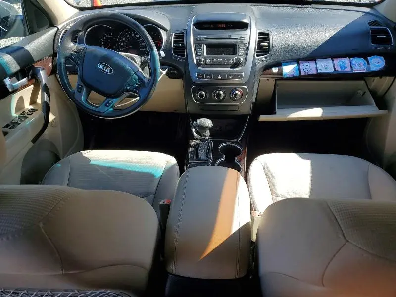 2014 KIA SORENTO LX  