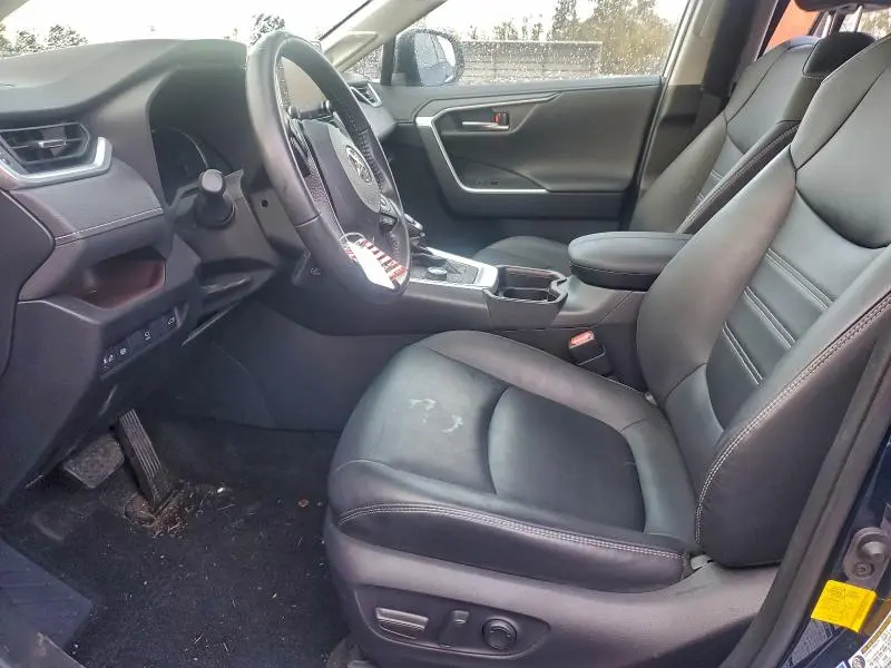 2019 TOYOTA RAV4 LIMITED  