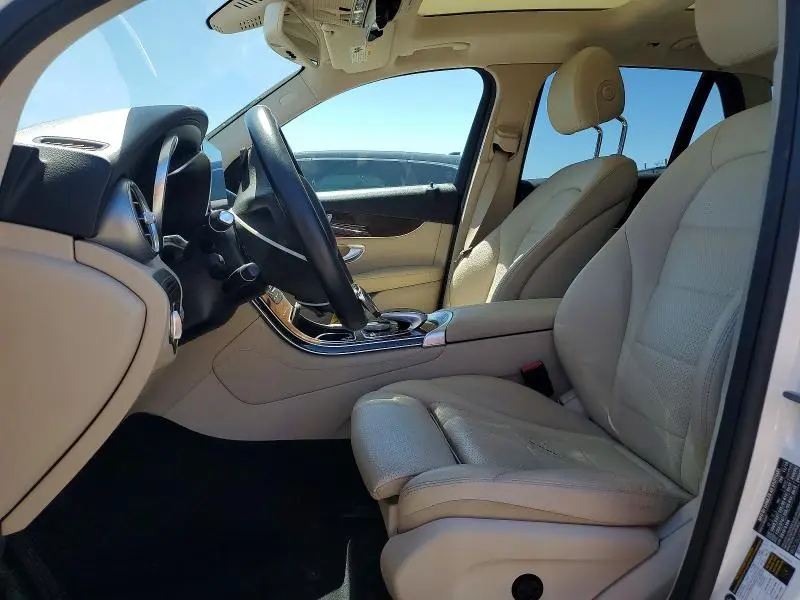 2017 MERCEDES-BENZ GLC 300  