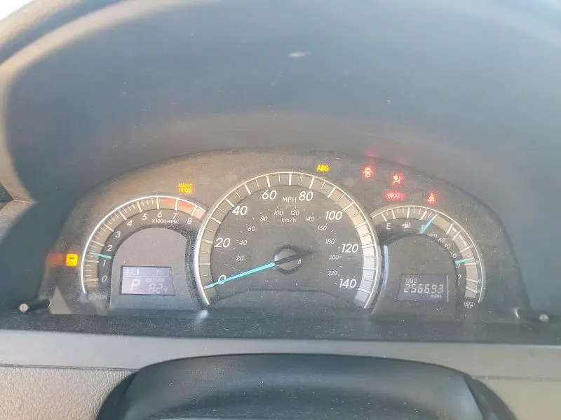 2012 TOYOTA CAMRY SE  