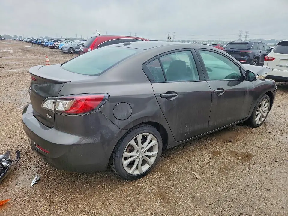 2010 MAZDA 3 S  