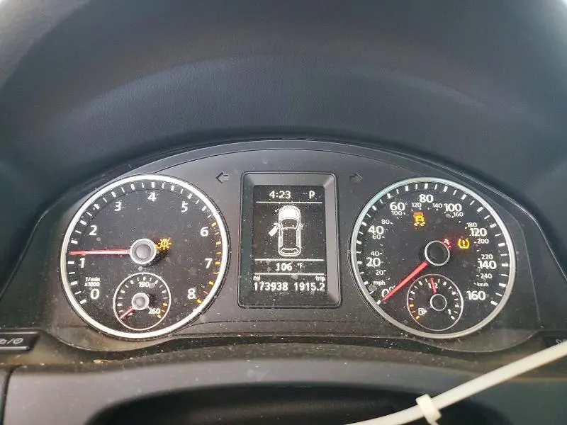 2016 VOLKSWAGEN TIGUAN S  