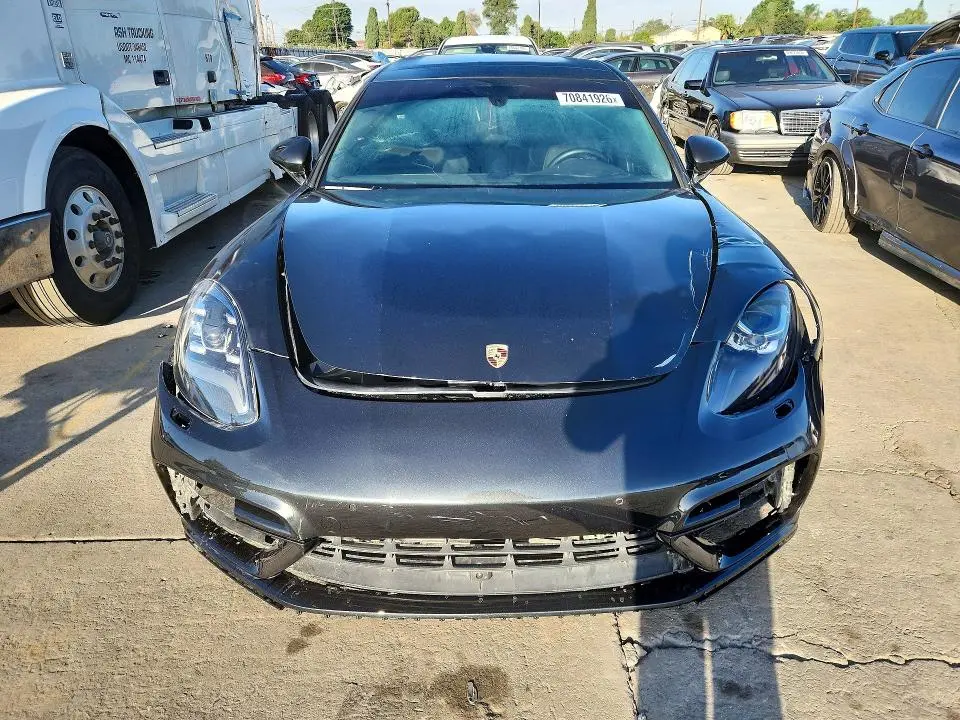 2017 PORSCHE PANAMERA 4S  