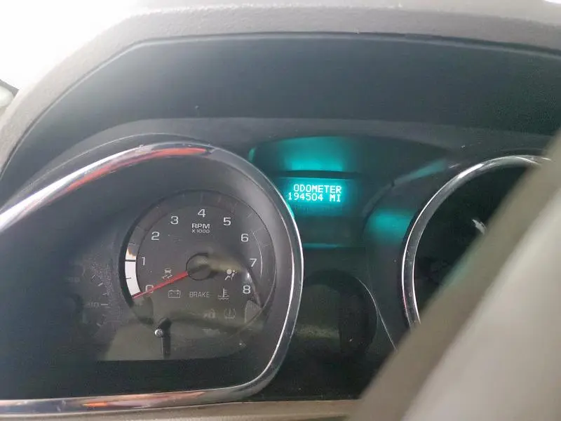 2011 CHEVROLET TRAVERSE LT  