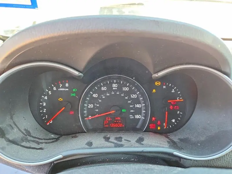 2015 KIA SORENTO LX  