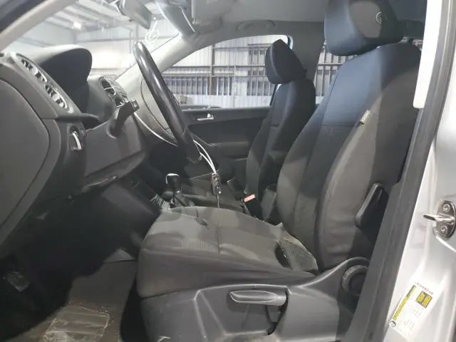 2015 VOLKSWAGEN TIGUAN S  