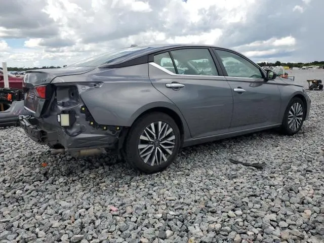 2024 NISSAN ALTIMA SV  
