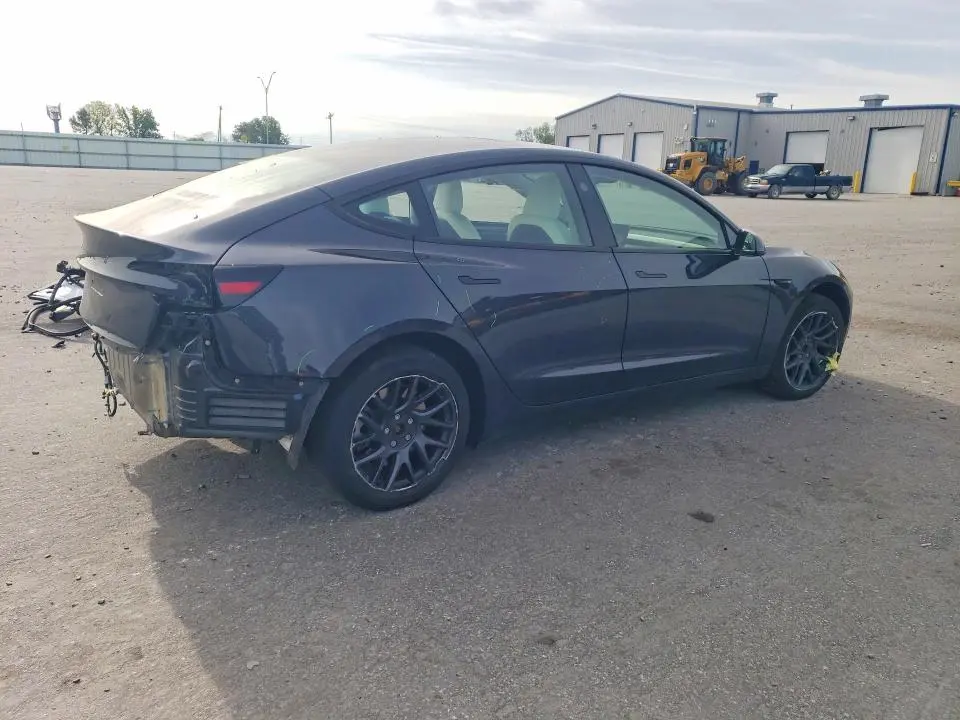 2026 TESLA MODEL 3   