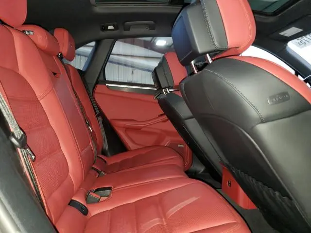 2021 PORSCHE MACAN GTS  