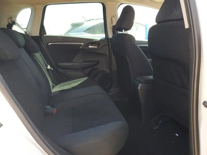 2015 HONDA FIT LX  