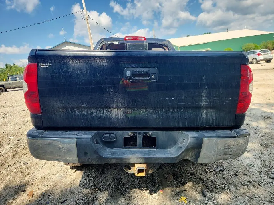 2021 TOYOTA TUNDRA SR5  