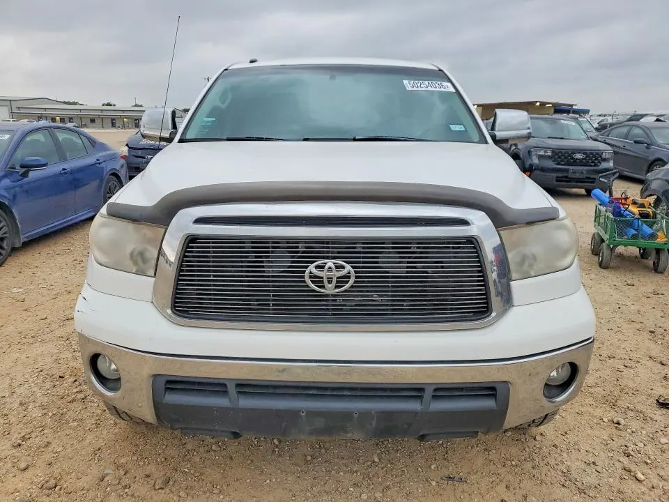 2010 TOYOTA TUNDRA CREWMAX SR5  