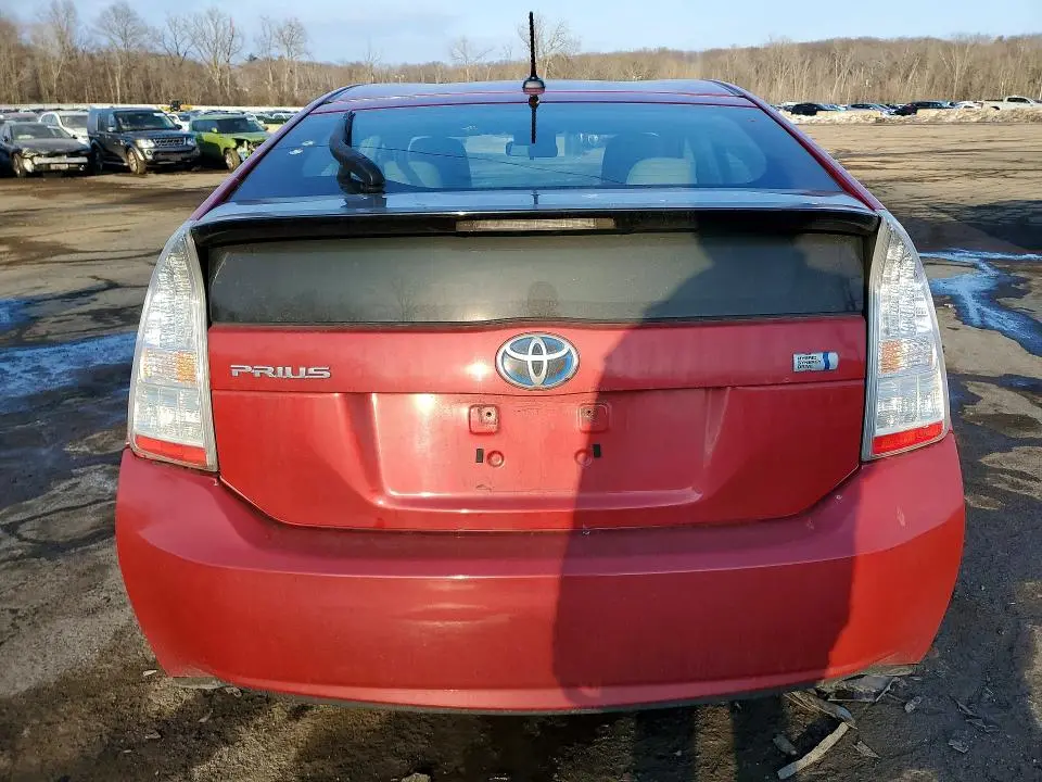 2011 TOYOTA PRIUS THREE  