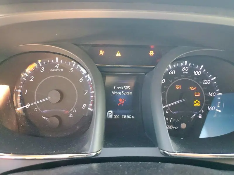 2015 TOYOTA AVALON XLE  