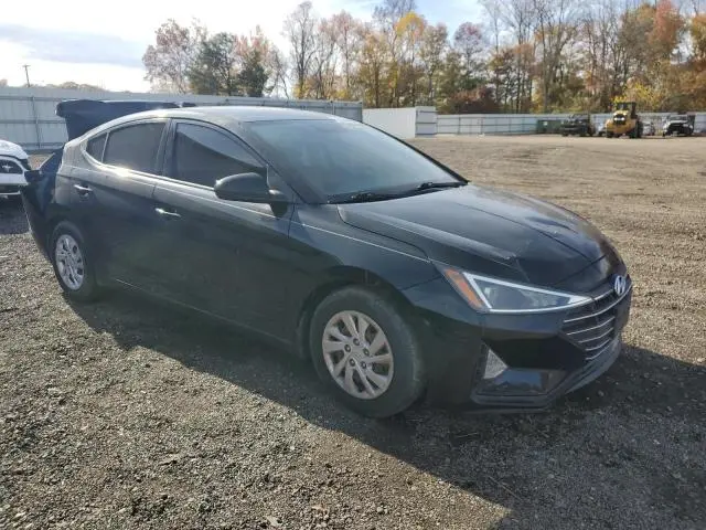 2019 HYUNDAI ELANTRA SE  