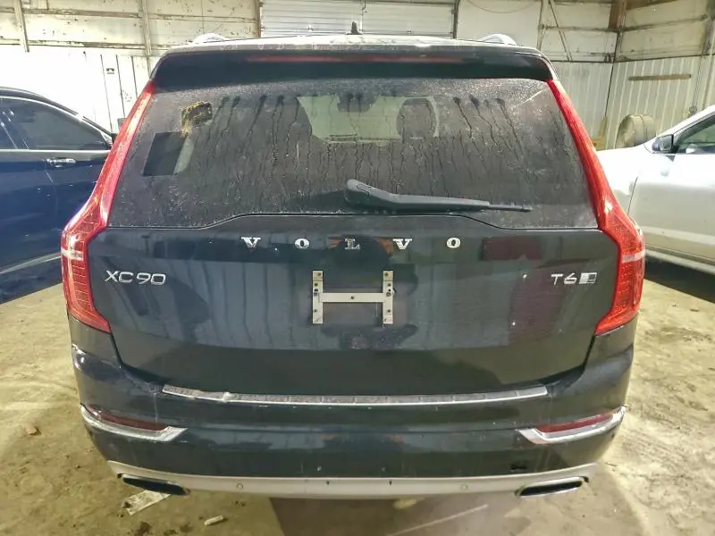2016 VOLVO XC90 T6  