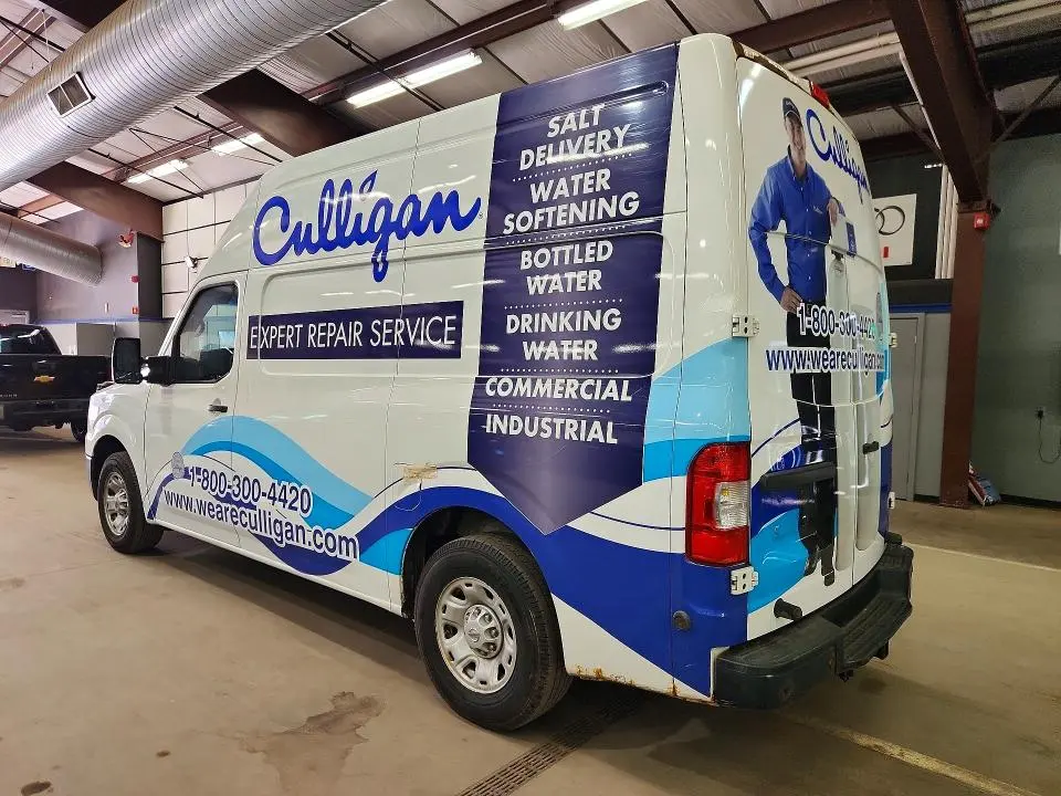 2016 NISSAN NV 2500 HD SV  
