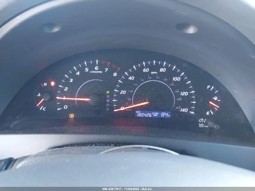 2011 TOYOTA CAMRY LE