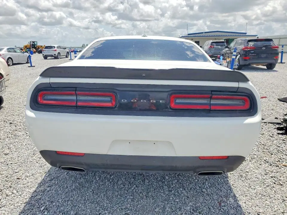 2021 DODGE CHALLENGER SXT  