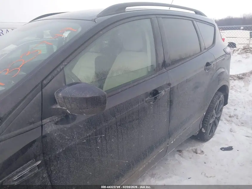 2018 FORD ESCAPE SEL