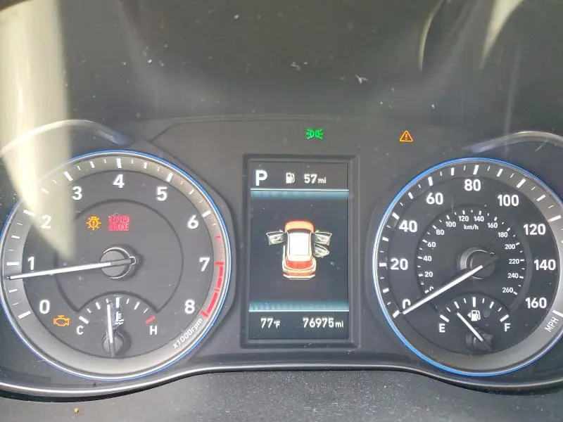 2021 HYUNDAI KONA SE  