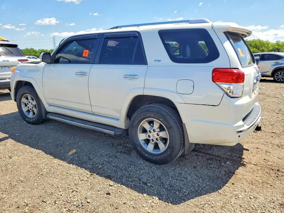 2011 TOYOTA 4RUNNER SR5  