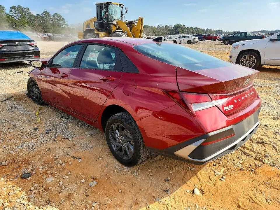2024 HYUNDAI ELANTRA SEL  