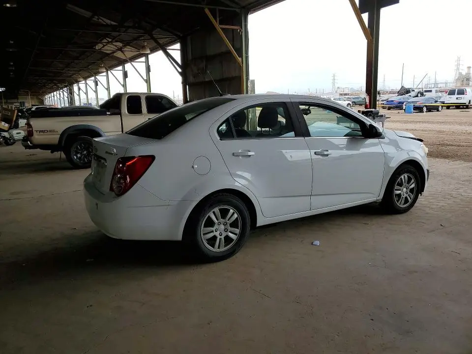 2014 CHEVROLET SONIC LT  
