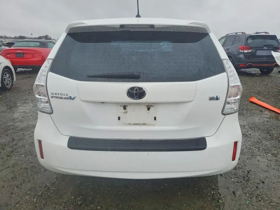 2013 TOYOTA PRIUS V   