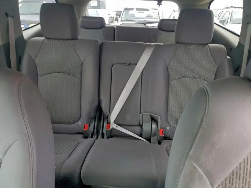 2012 CHEVROLET TRAVERSE LS  