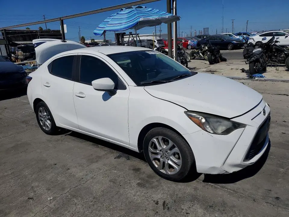 2017 TOYOTA YARIS IA BASE  