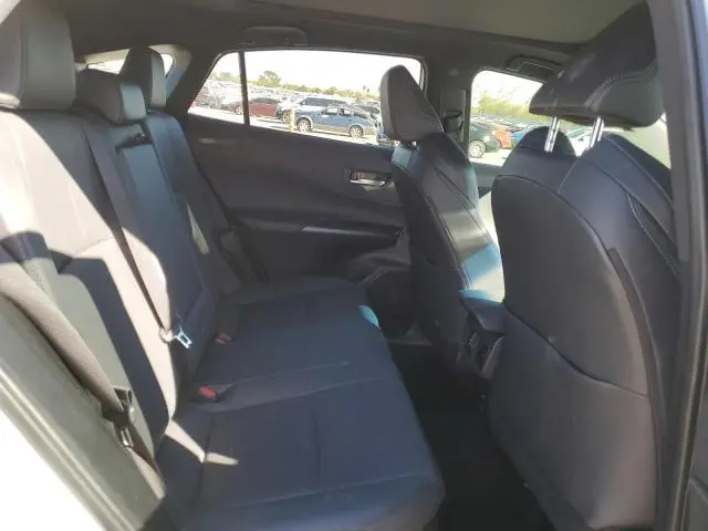 2022 TOYOTA VENZA LE  