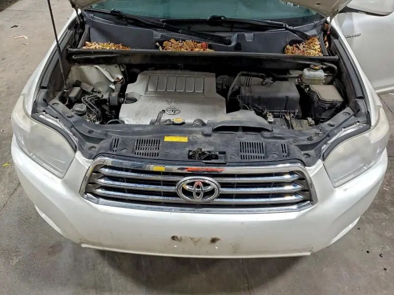 2010 TOYOTA HIGHLANDER LIMITED  