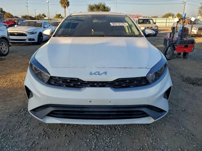2022 KIA FORTE FE  