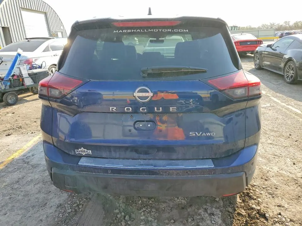2024 NISSAN ROGUE SV  