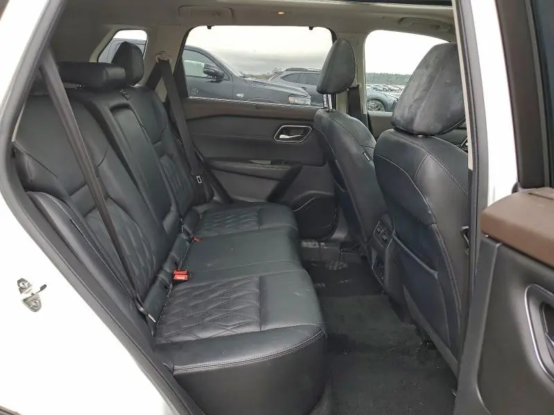 2022 NISSAN ROGUE PLATINUM  