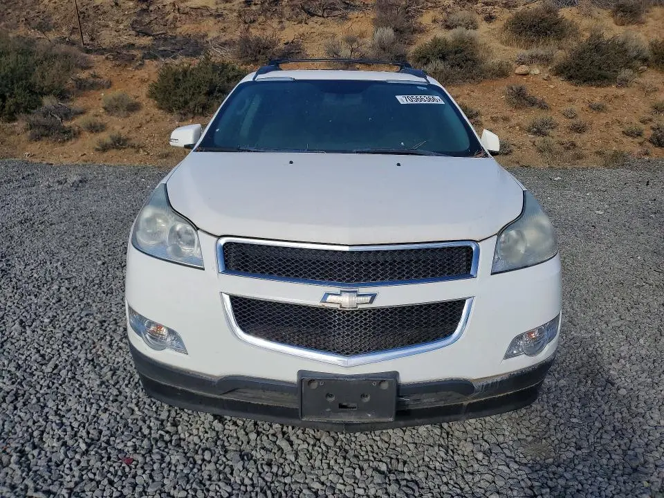 2010 CHEVROLET TRAVERSE LT  