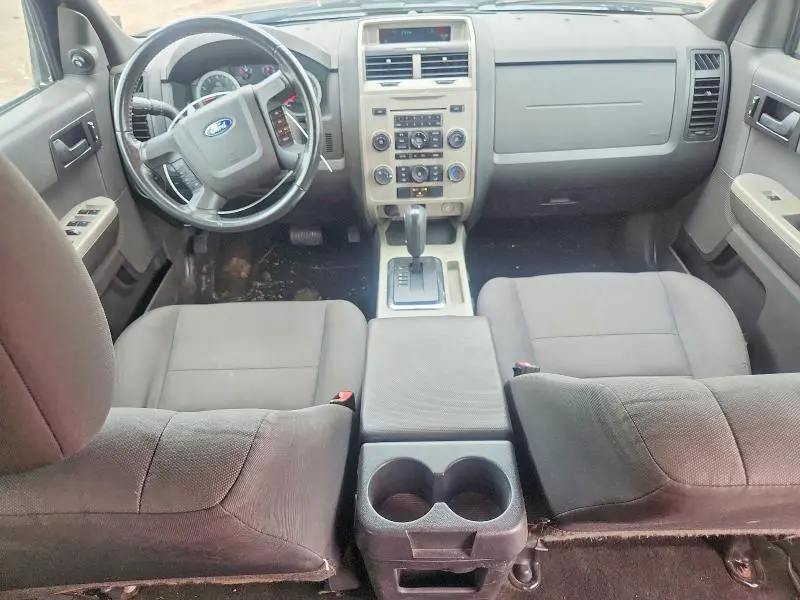 2011 FORD ESCAPE XLT  