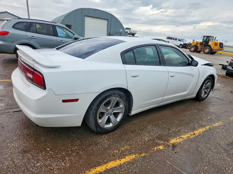 2012 DODGE CHARGER SE  