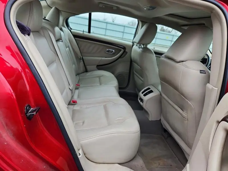 2010 FORD TAURUS LIMITED  