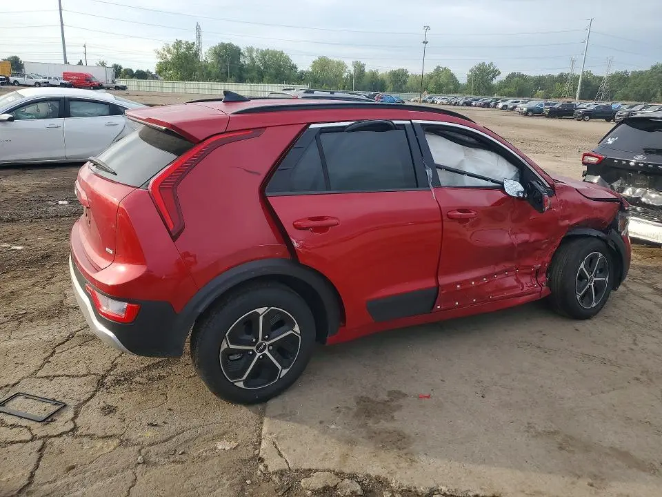 2024 KIA NIRO EX  
