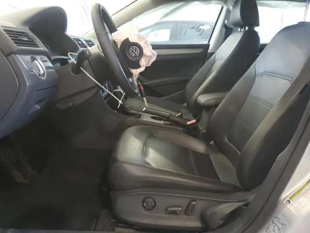 2014 VOLKSWAGEN PASSAT SE  