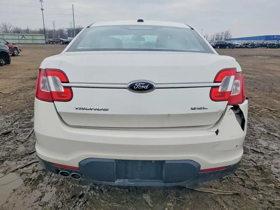 2010 FORD TAURUS SEL  