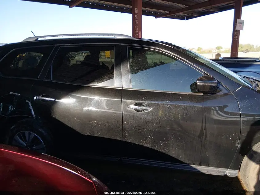 2017 NISSAN PATHFINDER SV