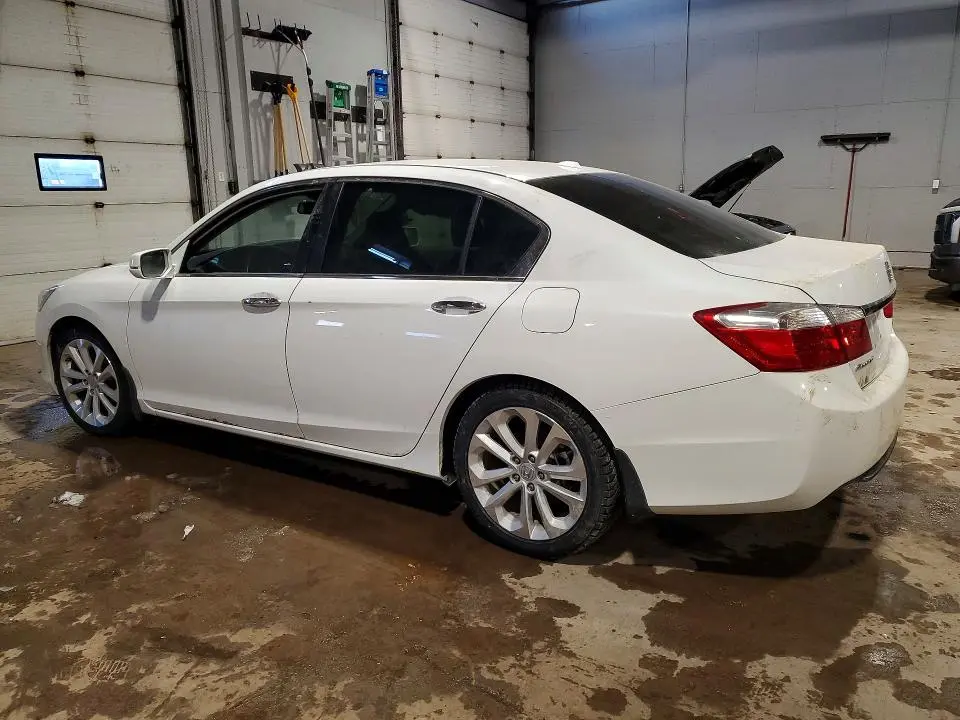 2015 HONDA ACCORD TOURING  