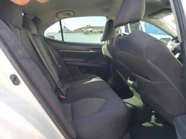 2022 TOYOTA CAMRY LE  