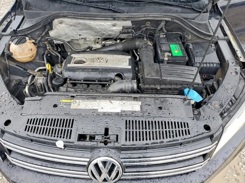 2013 VOLKSWAGEN TIGUAN S  