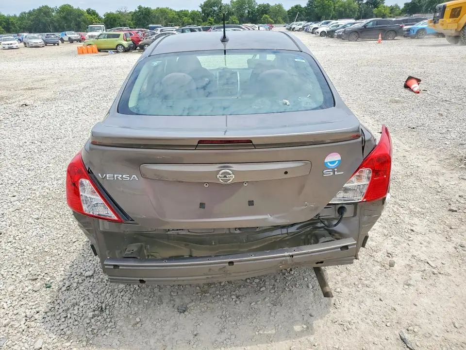 2017 NISSAN VERSA 1.6 SL  