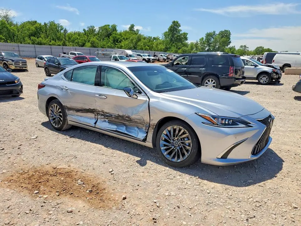 2025 LEXUS ES 300H LUXURY  